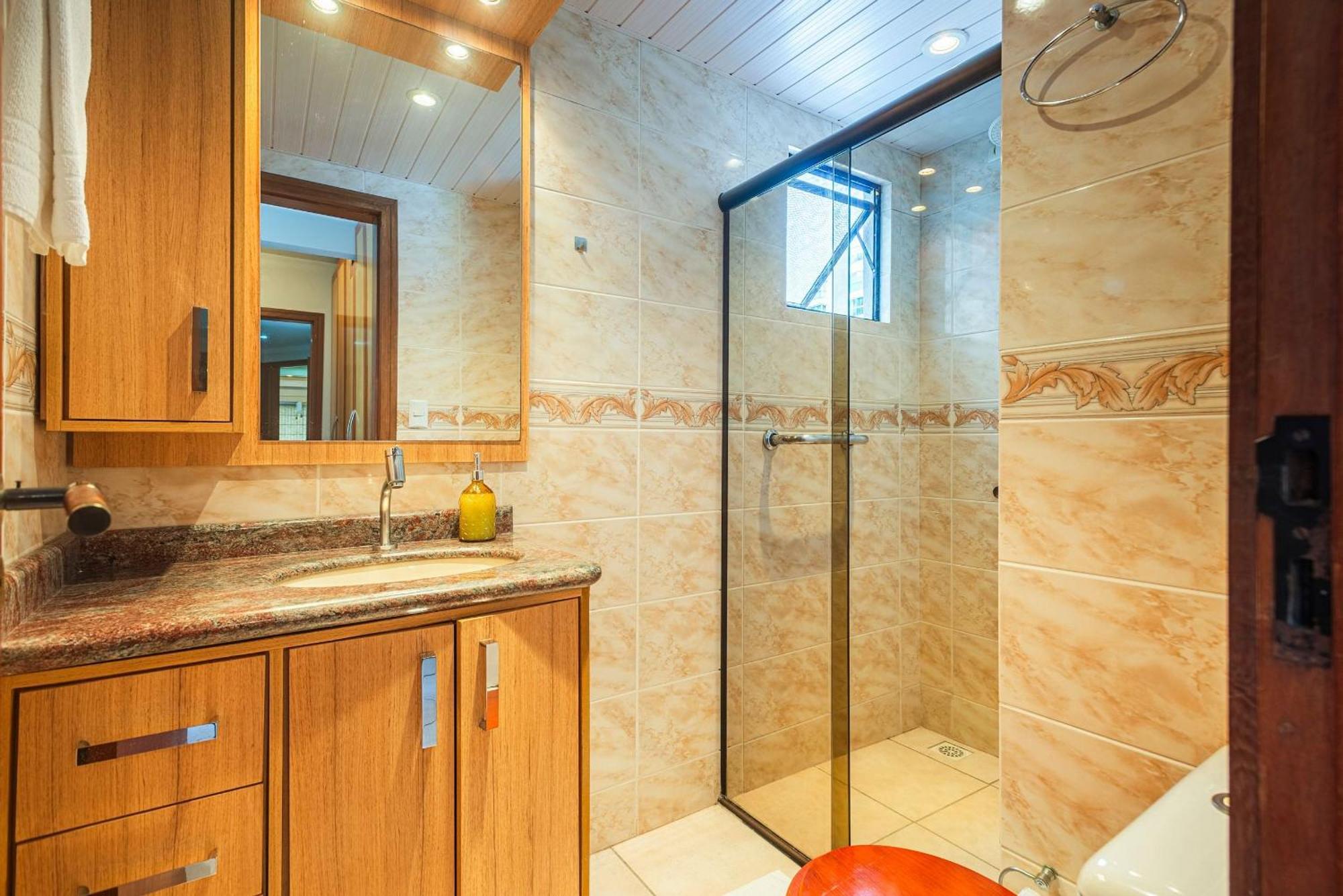 Casa de férias Gdgt121-conforto Com 3q+3wc+2vagas E Churrasqueira