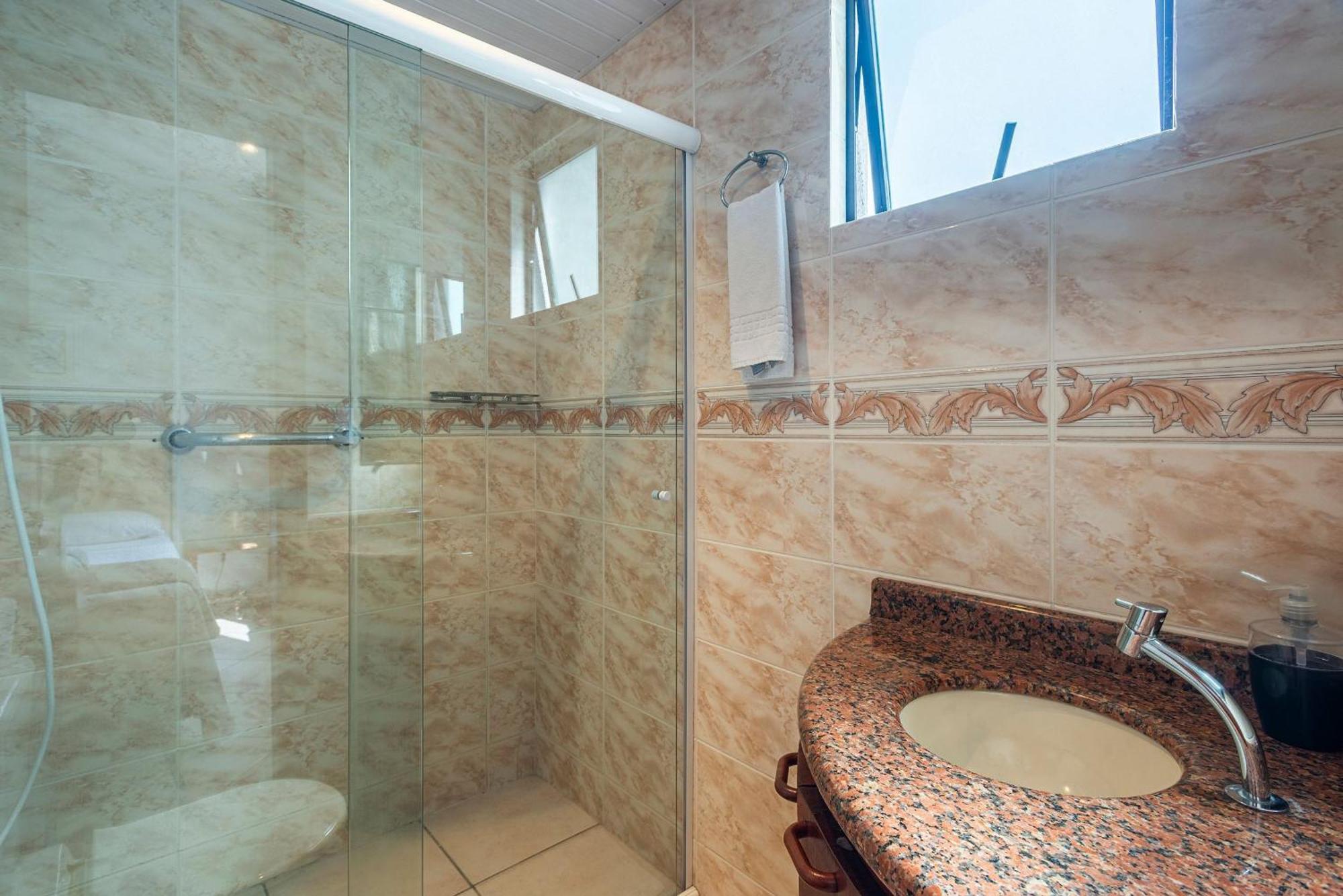 Casa de férias Gdgt121-conforto Com 3q+3wc+2vagas E Churrasqueira Balneario Camboriu